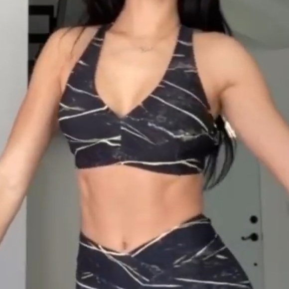 lici fit Tops - Lici fit Tiger’s Eye Regular bra Size S Licifit